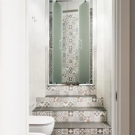 Mazzini15 לינה וארוחת בוקר נוברה