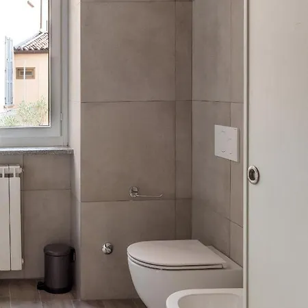 Mazzini15 Panzió Novara