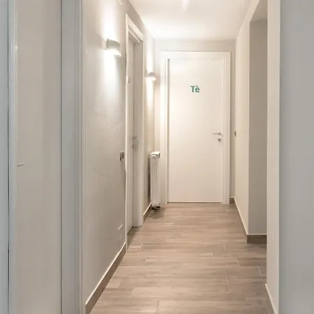 לינה וארוחת בוקר Mazzini15 3*